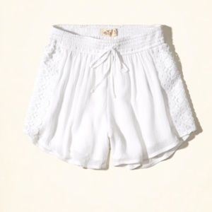 NWT- Hollister Shorts -Medium- white